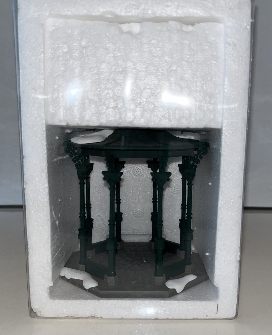 Dept. 56 Heritage Village Town Square Gazebo #5513-1 in box