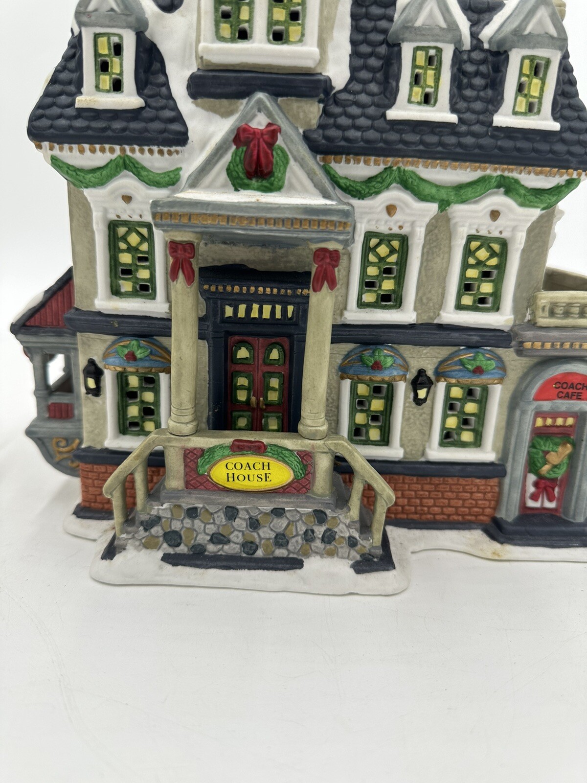 Rite Aid Christmas Village Coach House Cafe Porcelain 7 3/4” Tall X 9” Wide 1998