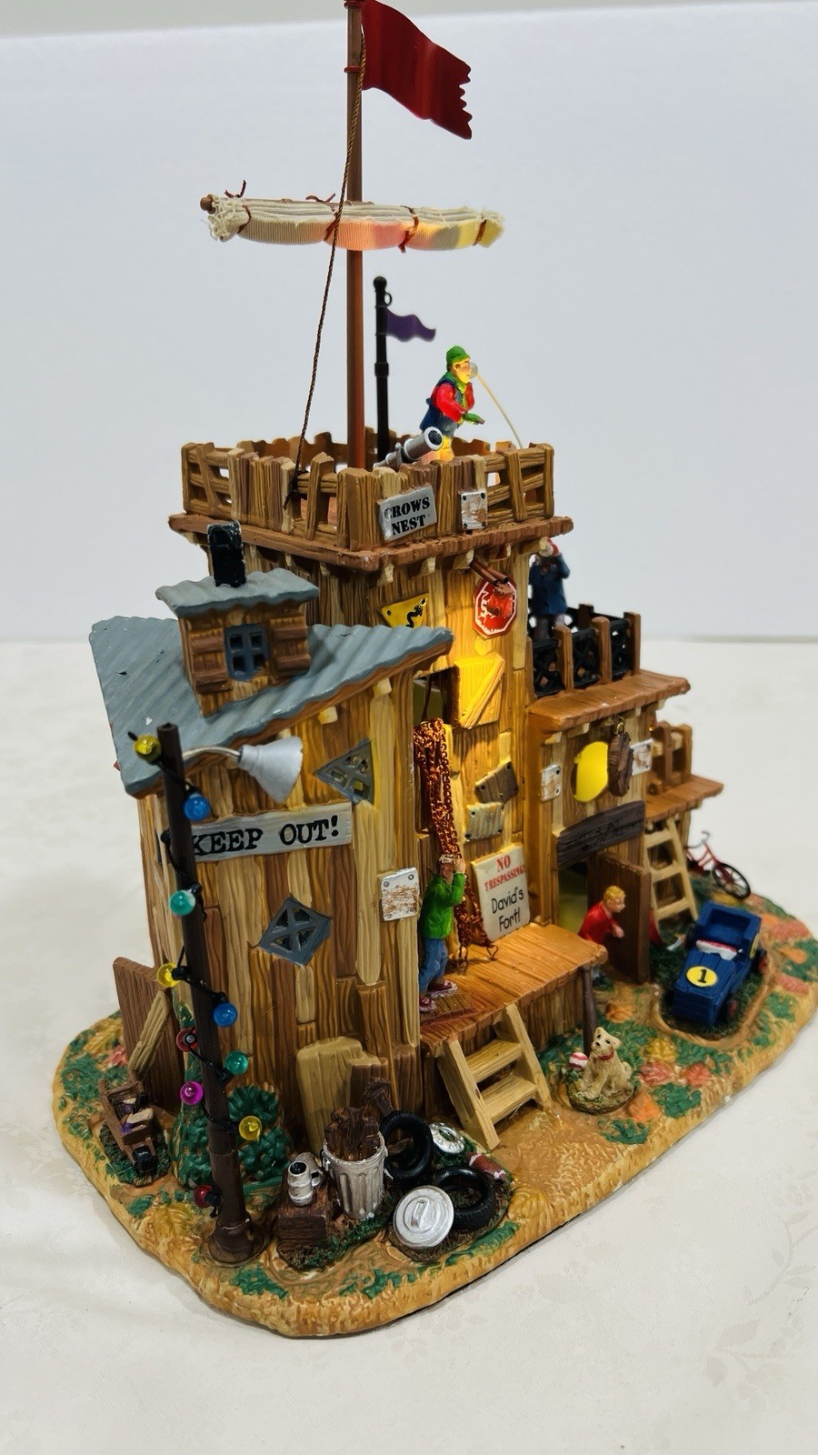 Lemax “David’s Fort” Lighted Holiday Village Accent #04218 Retired 2010 NEW !