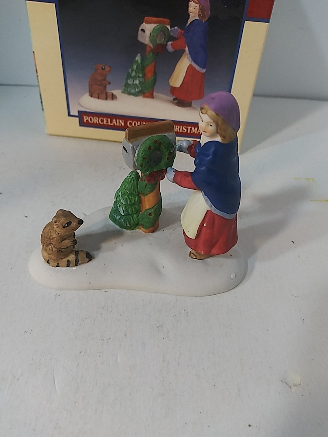 Vintage 1997 LEMAX Christmas Village Collection Country Christmas Figurine