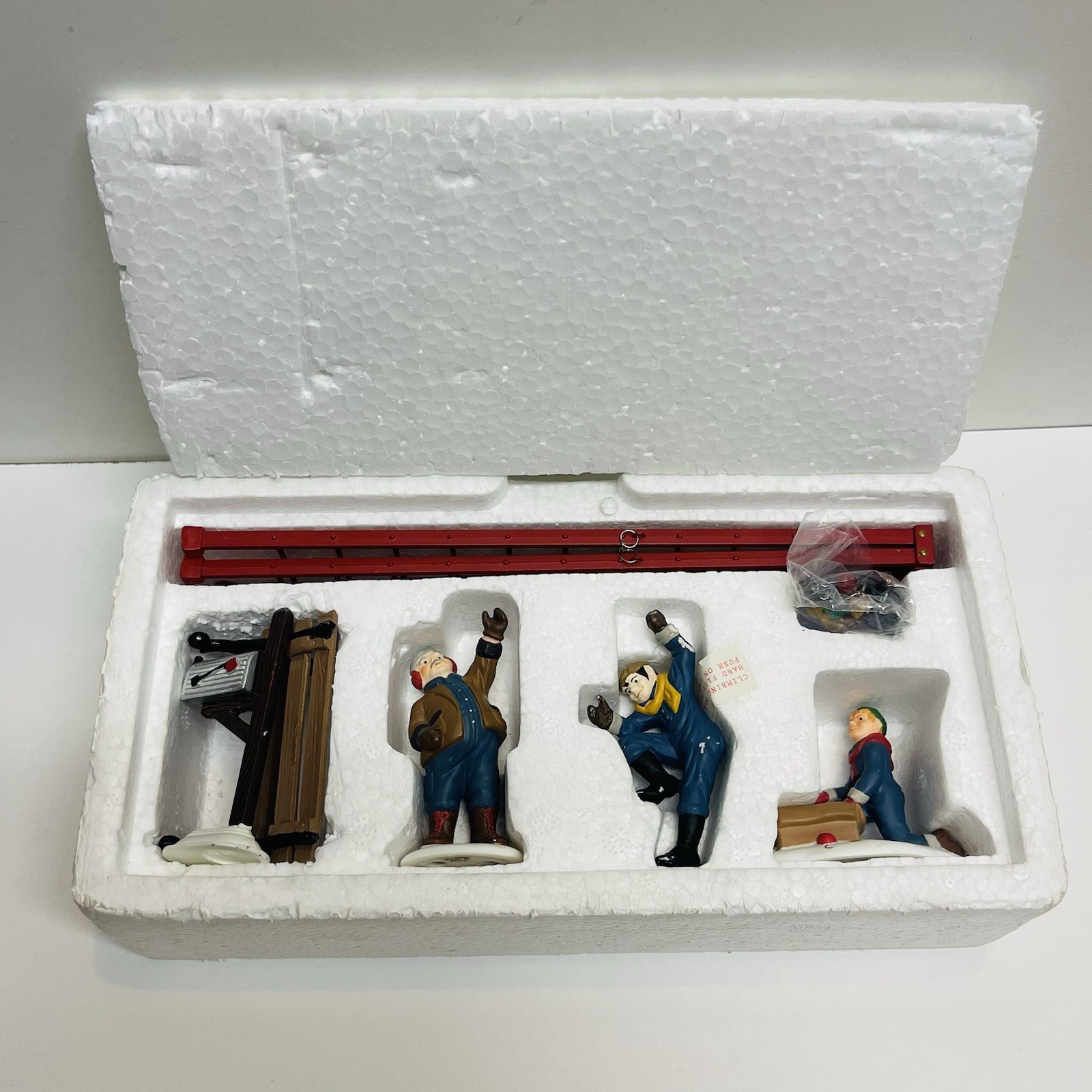 VTG Dept 56 Heritage Village Collection Christmas Town Tree Trimmers Plus Extras