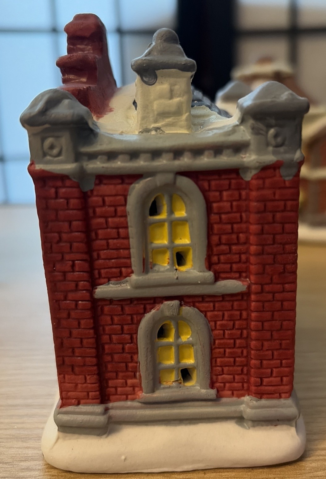 Holiday Time 5 mini (4”) Light up Houses