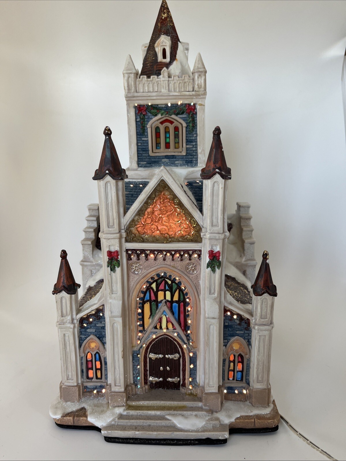 Member’s Mark 2006 Victorian Village Hand Painted Light Up Fiber Optic Church