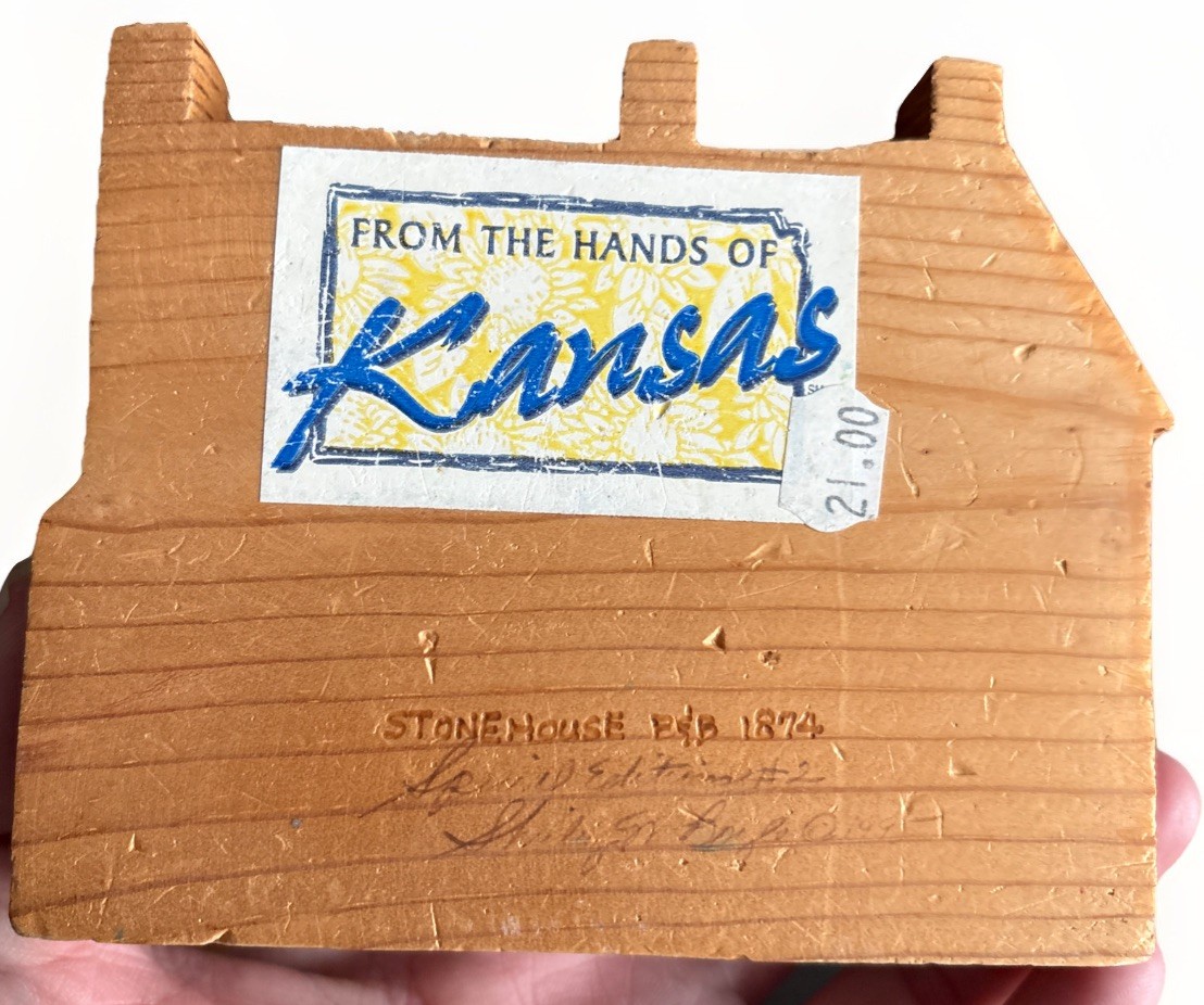 9 Pcs Vintage 1995 “Hands Of Kansas” Hand Carved/painted Houses Signed