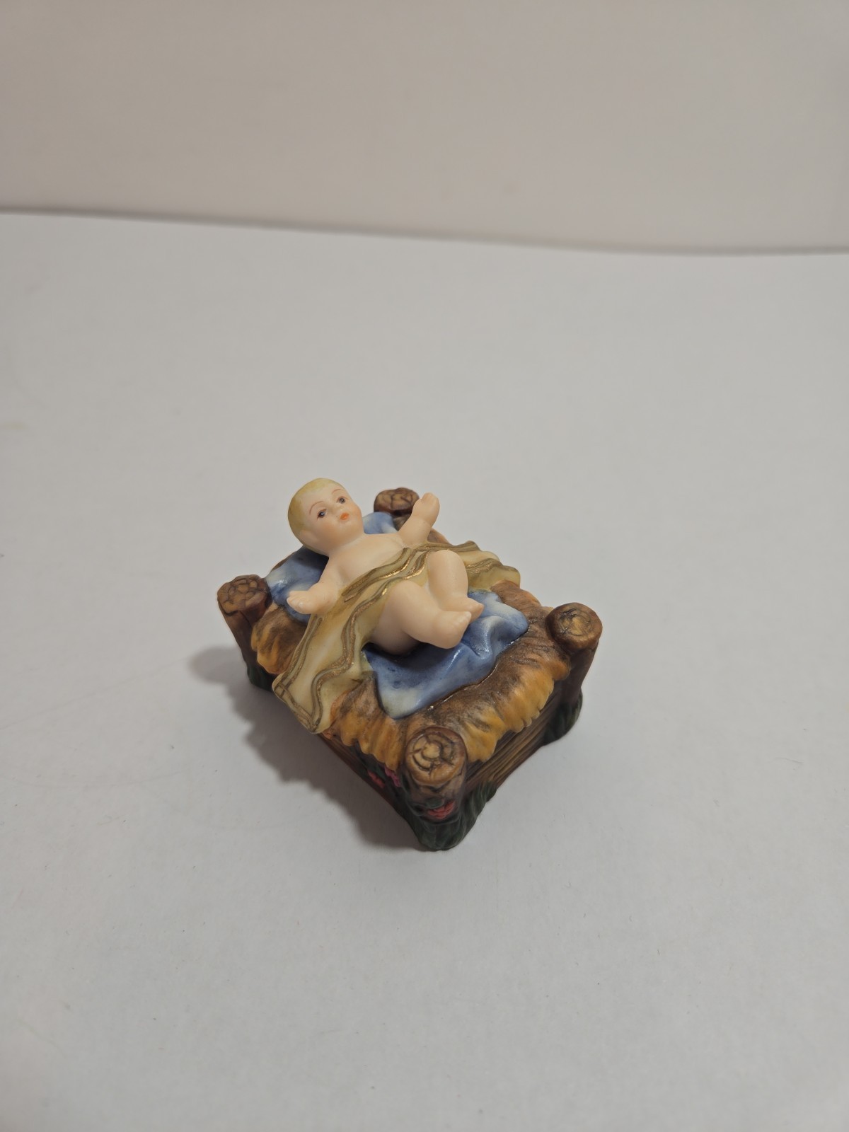 Thomas Kinkade 2001 Hawthorne Village Christ Child Baby Jesus Nativity Figure 2″