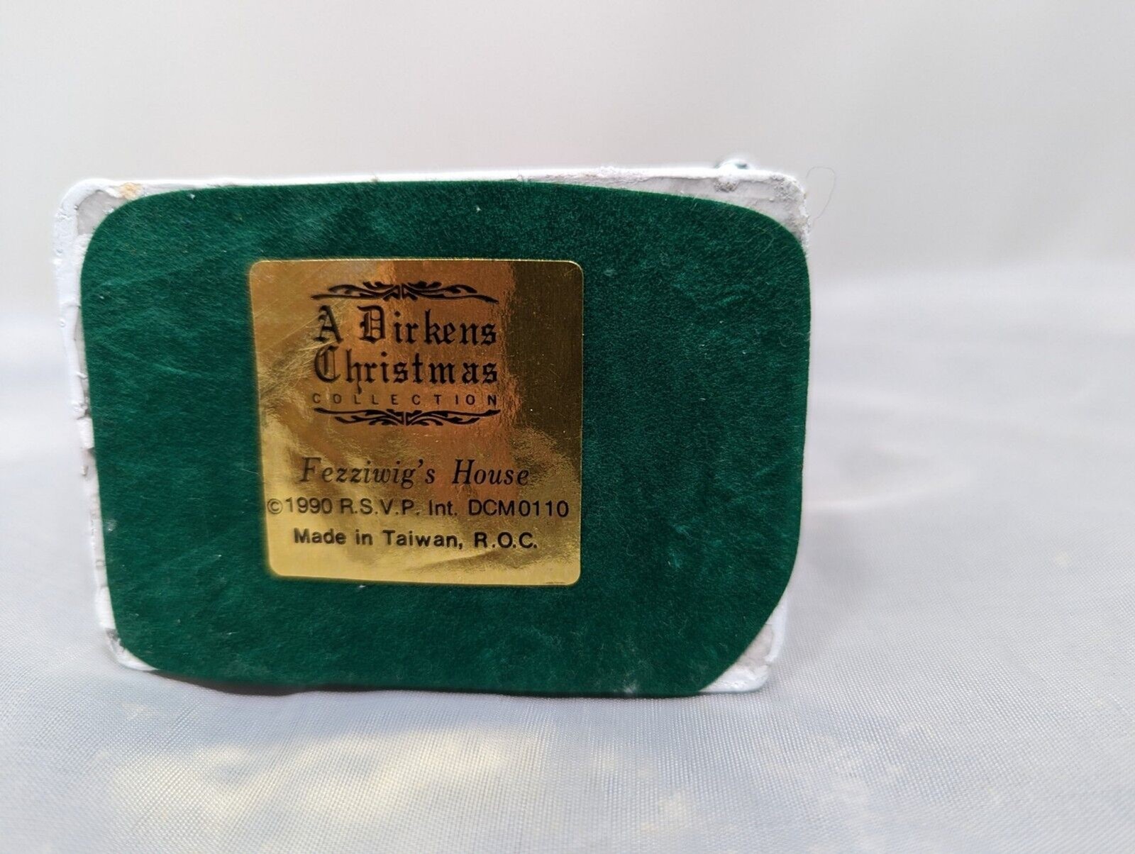 A Dickens Christmas Collection Fezziwig’s House 1988 RSVP Inc Cold Cast Cottage