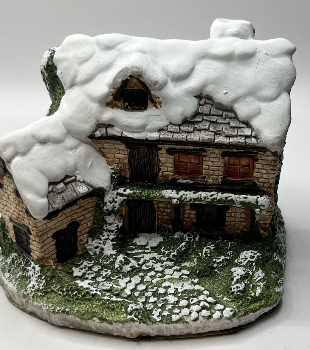 Plaster Snow House Woolworth Village Collectible 4×4.5″ Decorative Vintage