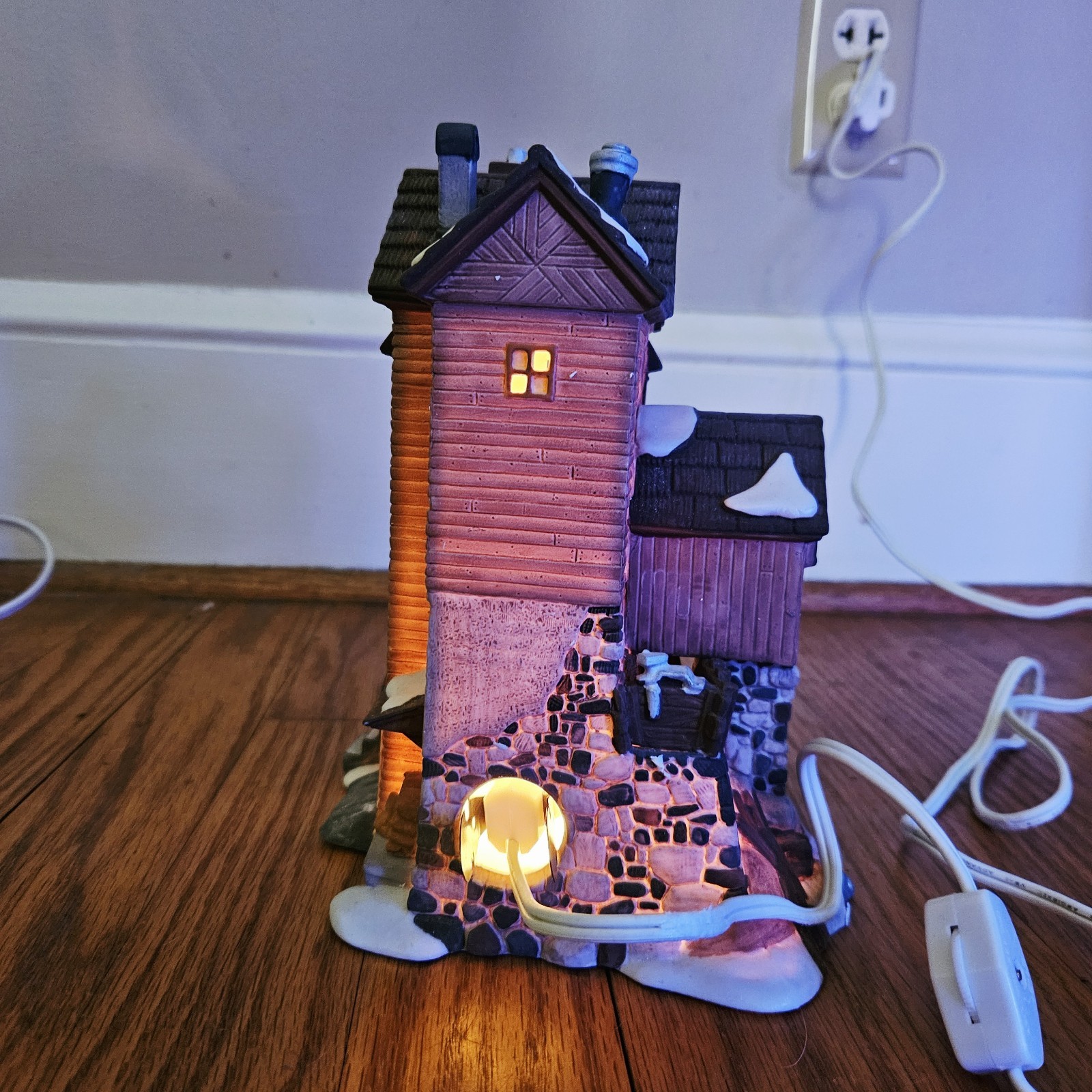 Dept 56 Great Denton Mill Dickens Village 5812-2 Lighted Holiday Decor Christma