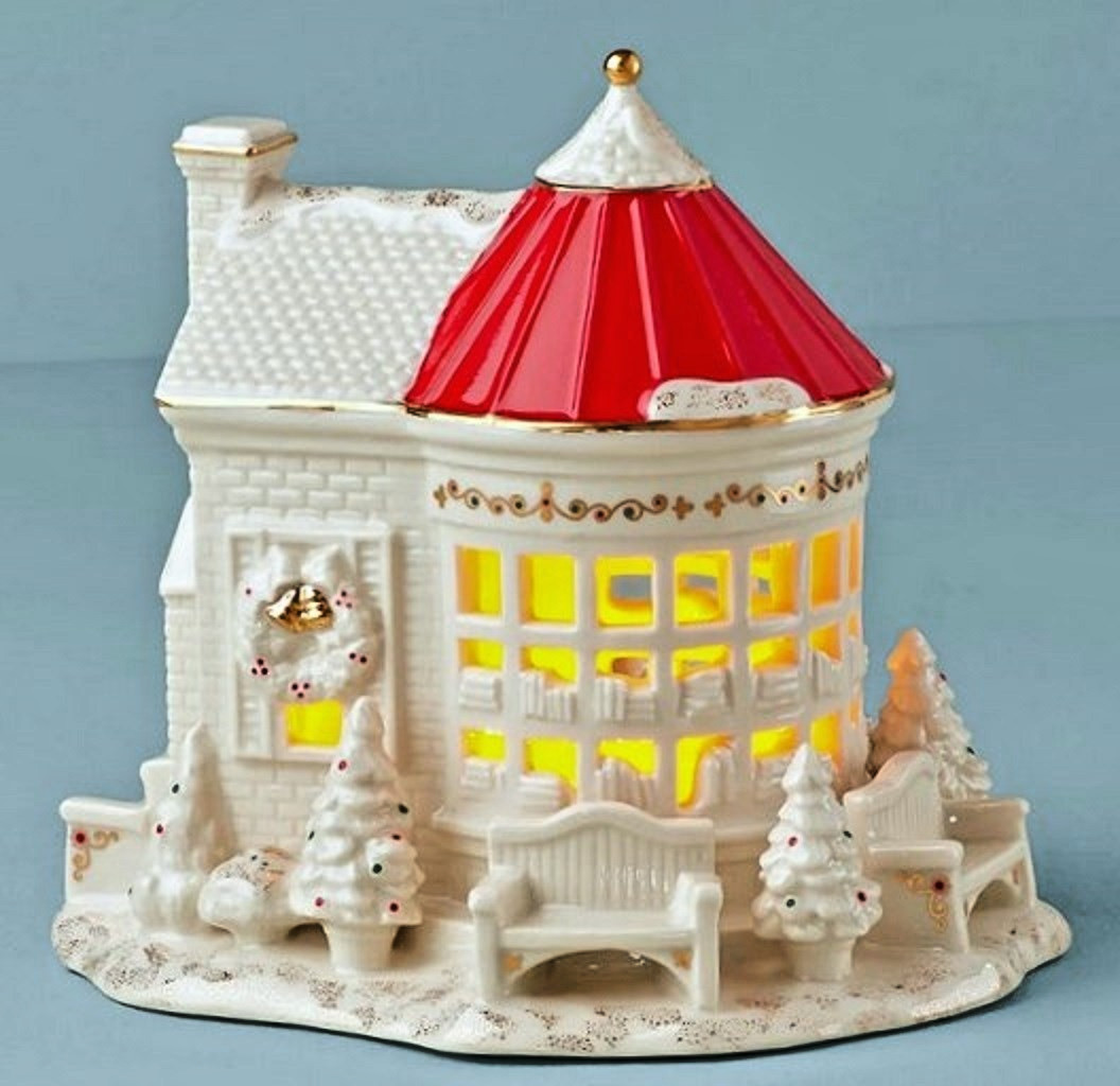 Lenox Mistletoe Park Lit BOOK SHOP Village Treasures Figurine NEW Boxed
