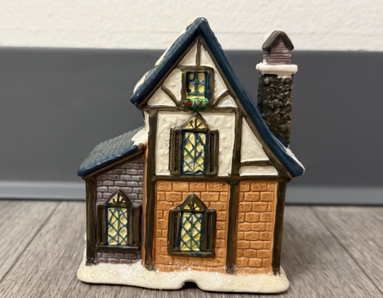 4.5″ Tall Ceramic Christmas Village Coffee Shop