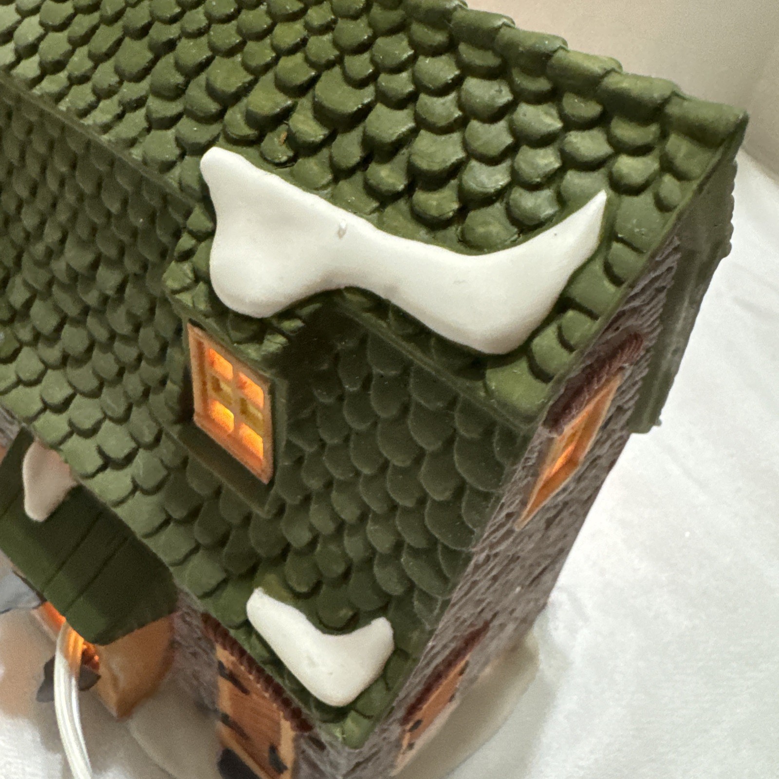 Dept 56 Heritage Village Collection White Horse Bakery 5926-9 Dickens New Cord