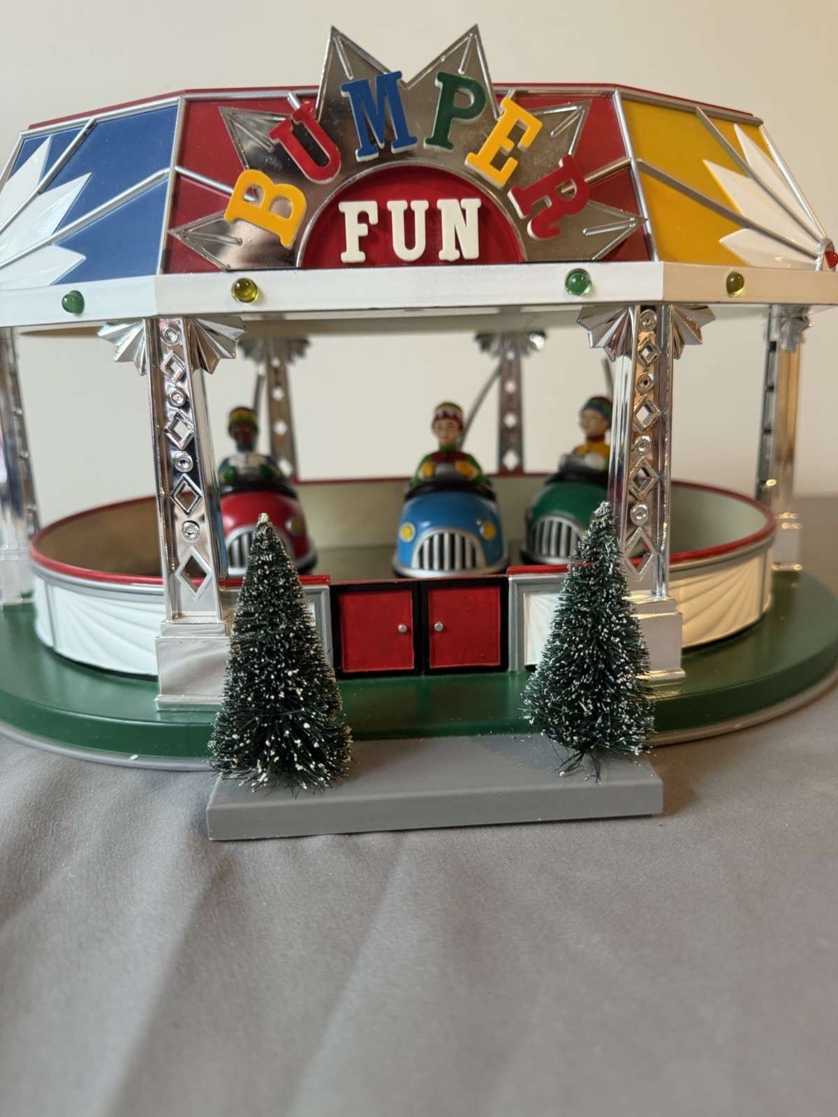 GUC Dept 56 Village Animated Bumper Fun Ride Cars #56.52500 *READ INFO CARS*