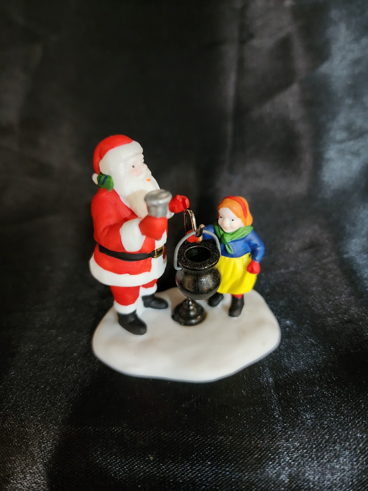 Dept 56 Heritage Village Collection “‘TIS THE SEASON” #5539-5