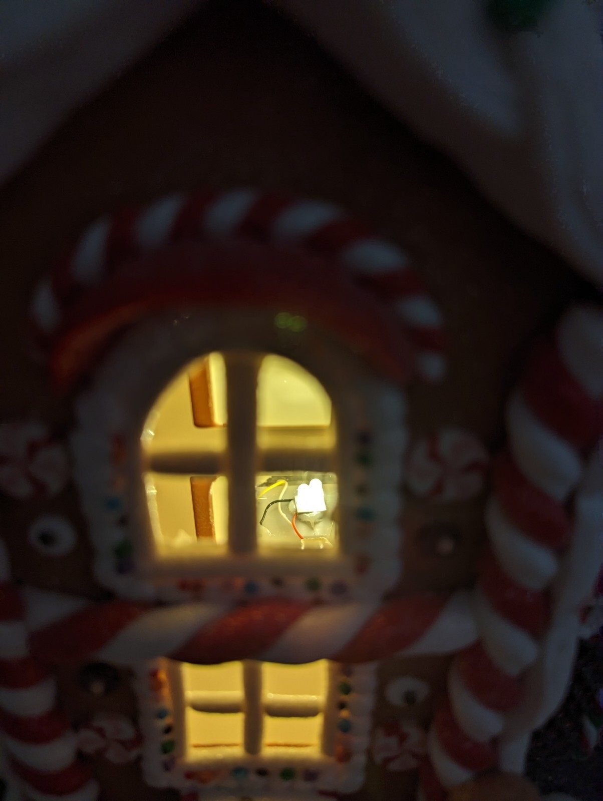 Kurt Adler 14″ Battery-Operated Light-Up Gingerbread House Table Piece