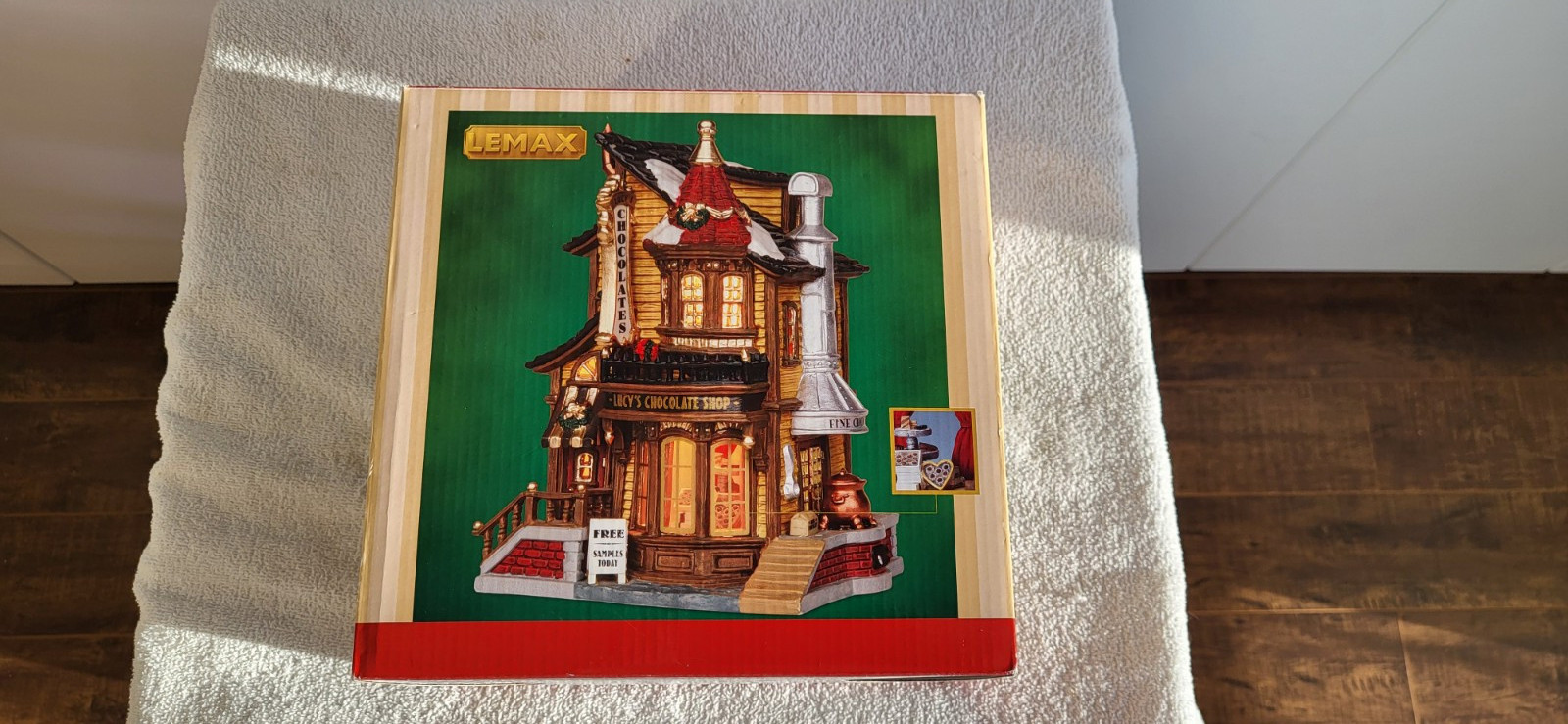 ( 1) Lemax Season’s Greetings Christmas Lucy’s Chocolate Shop Caddington Village