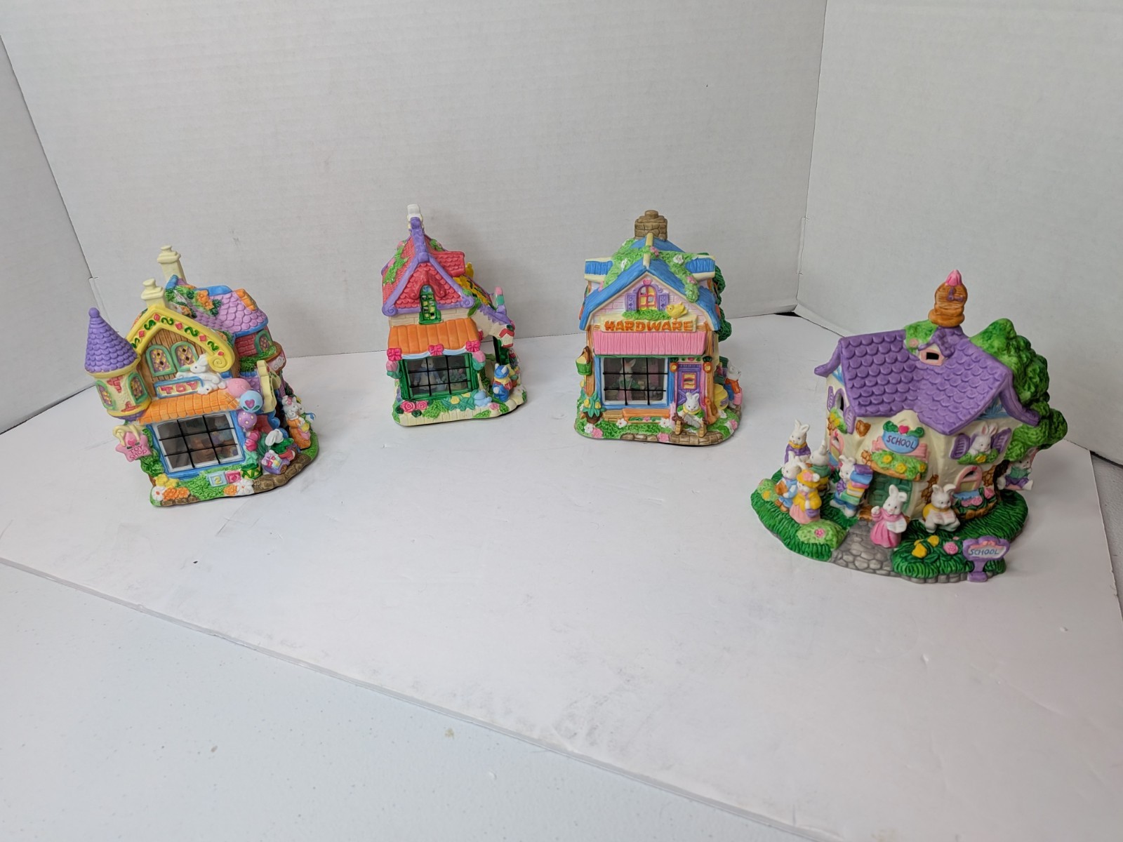Lot ot 4 Cottontale Cottages Toy Shop, School, Florist, Hardware Store Villages