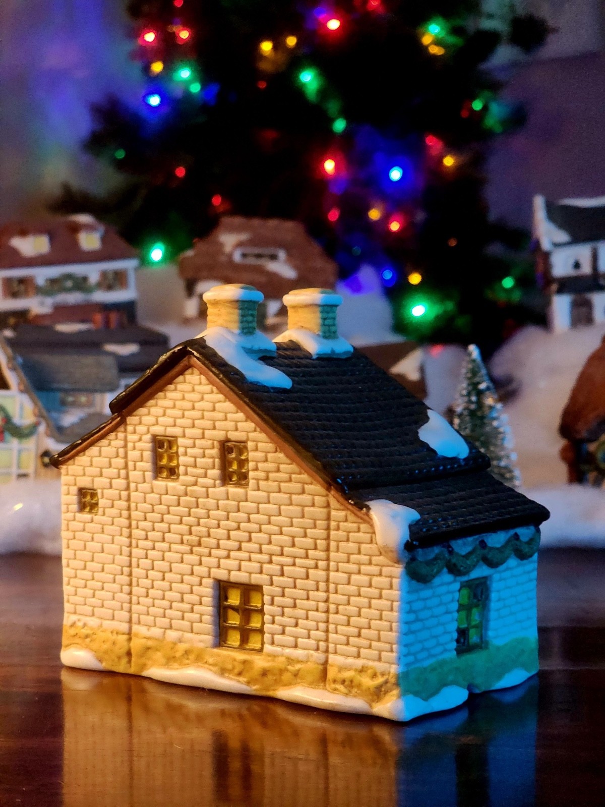 Mini Christmas Village Buildings Lot 10+ Ceramic Houses Church Bakery & Cafe