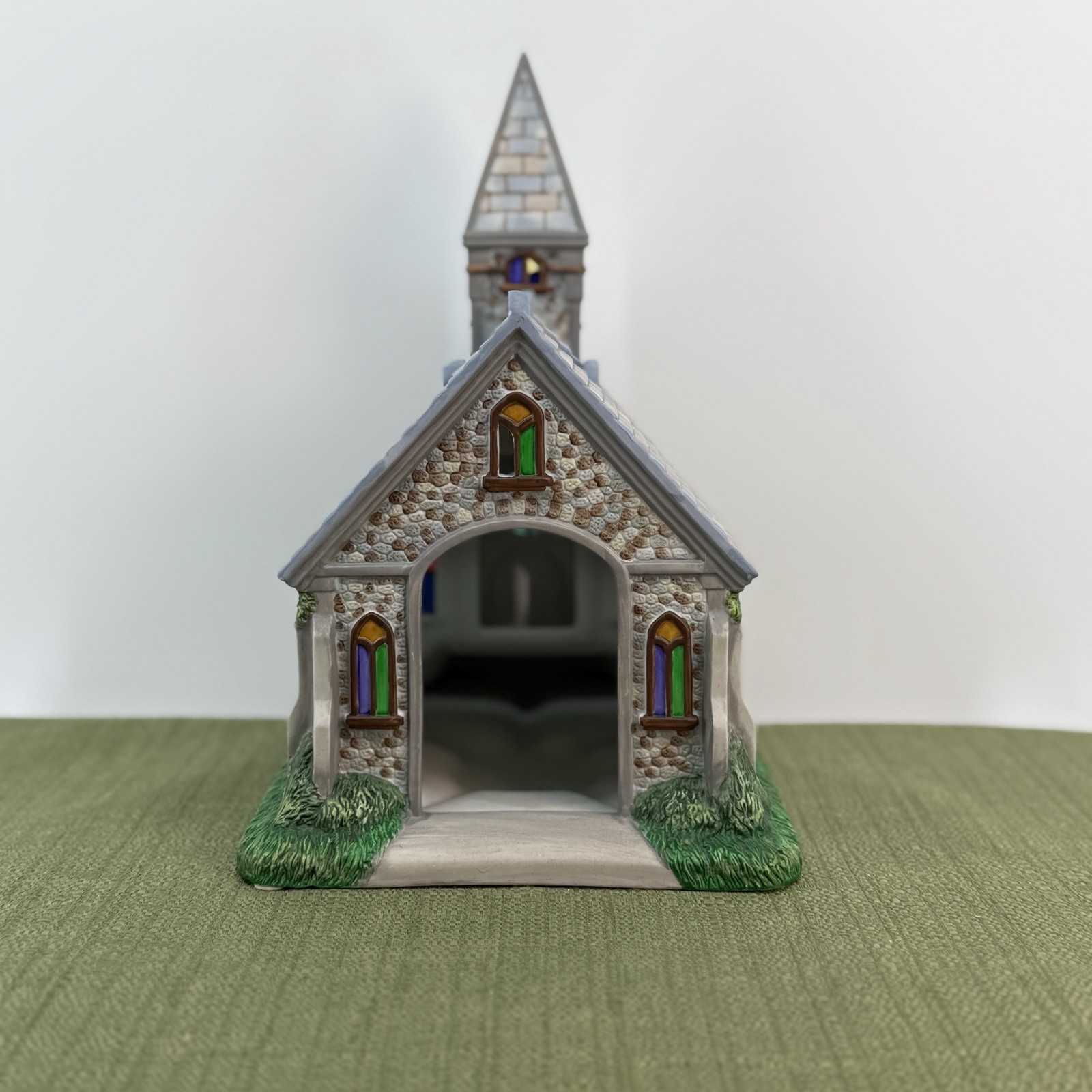 Partylite Exclusive Olde World Village #2 Victorian Church, Tea Light House
