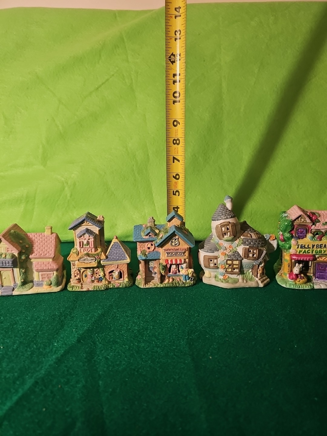 Vintage Lot of 5 Easter Village Houses.