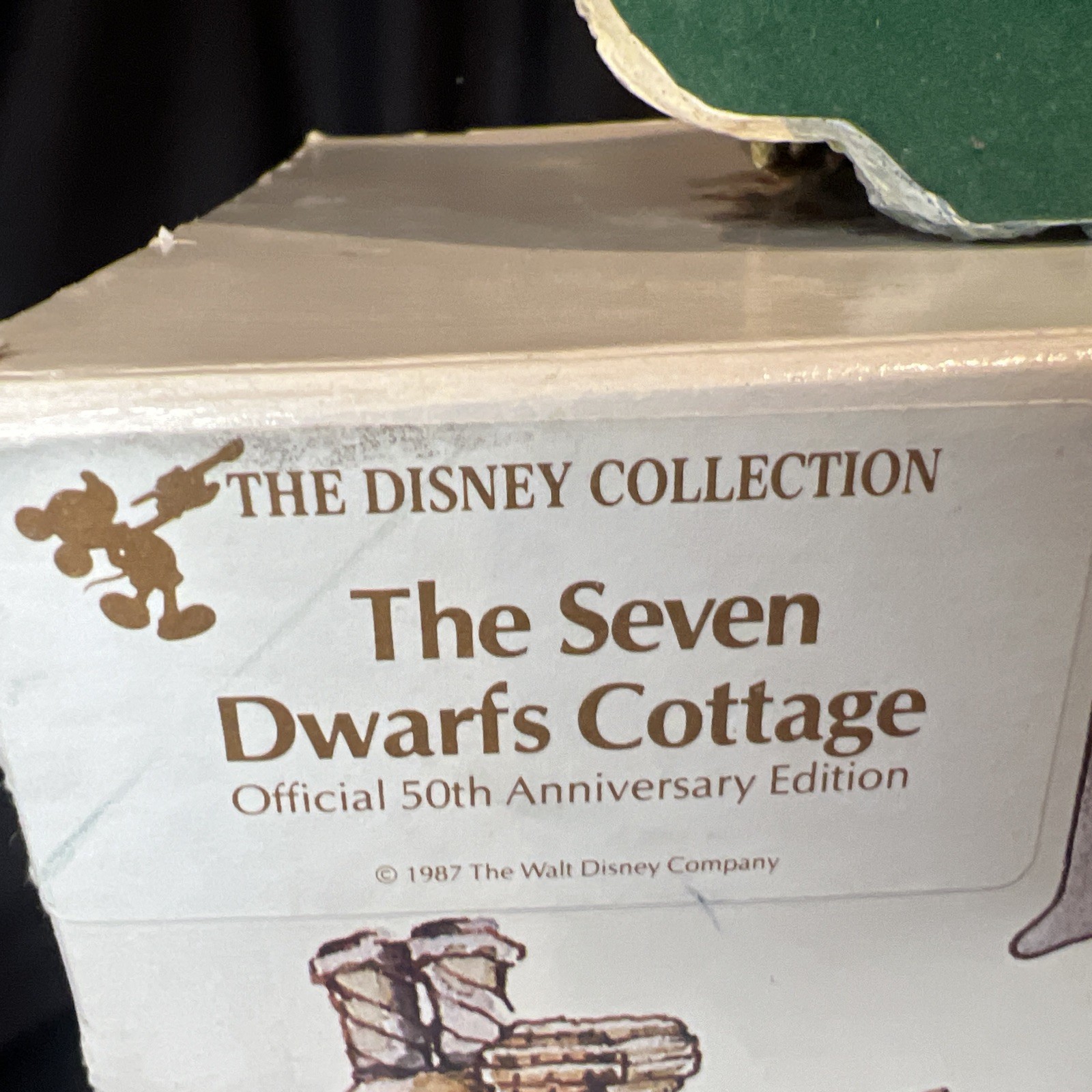 Lilliput Lane “Seven Dwarfs Cottage” The Disney Collection 50th Anniversary Ed.