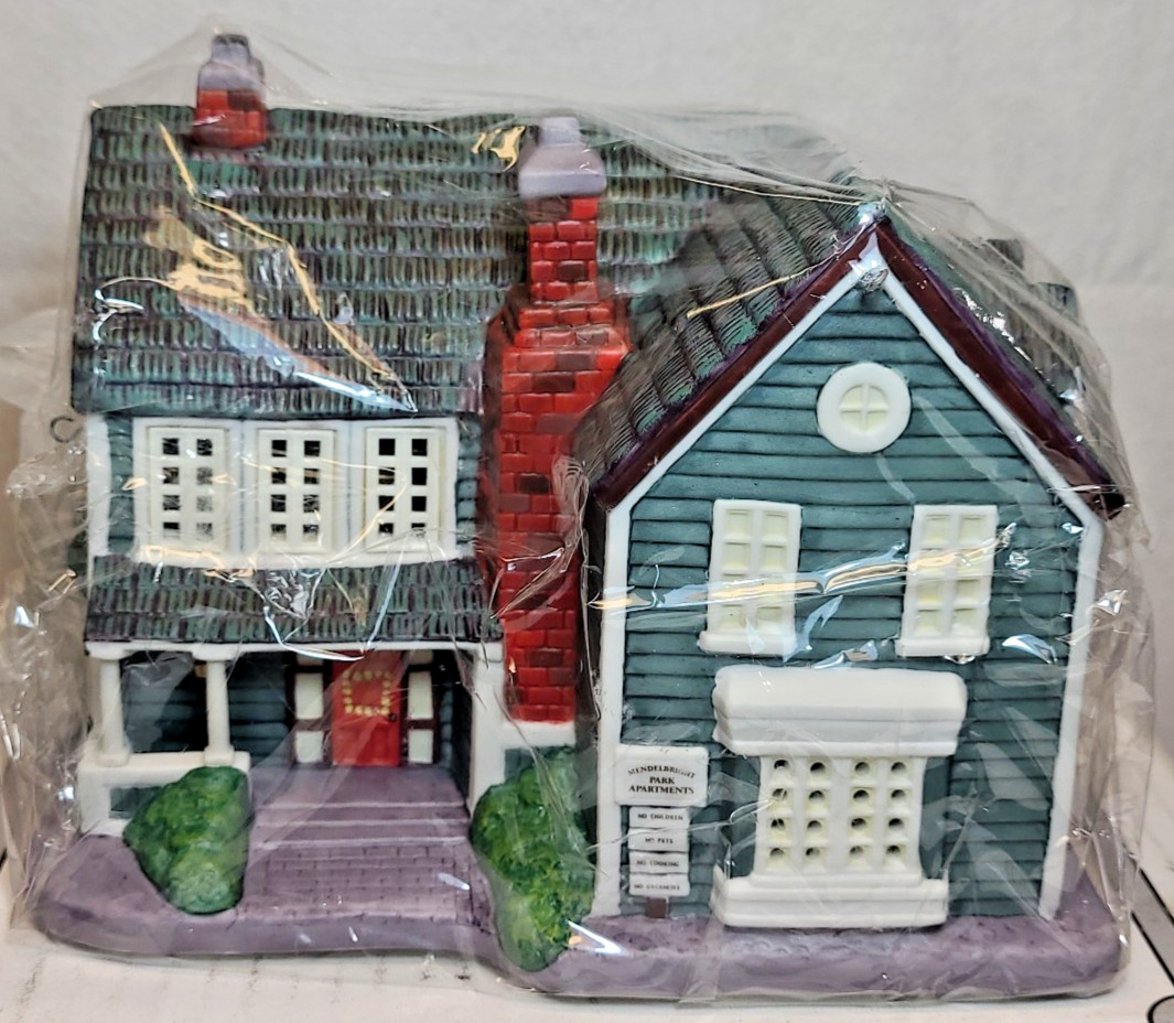 Hawthorne Welcome To The Mayberry Mendelbright Park Apartments w/ Box – 79730