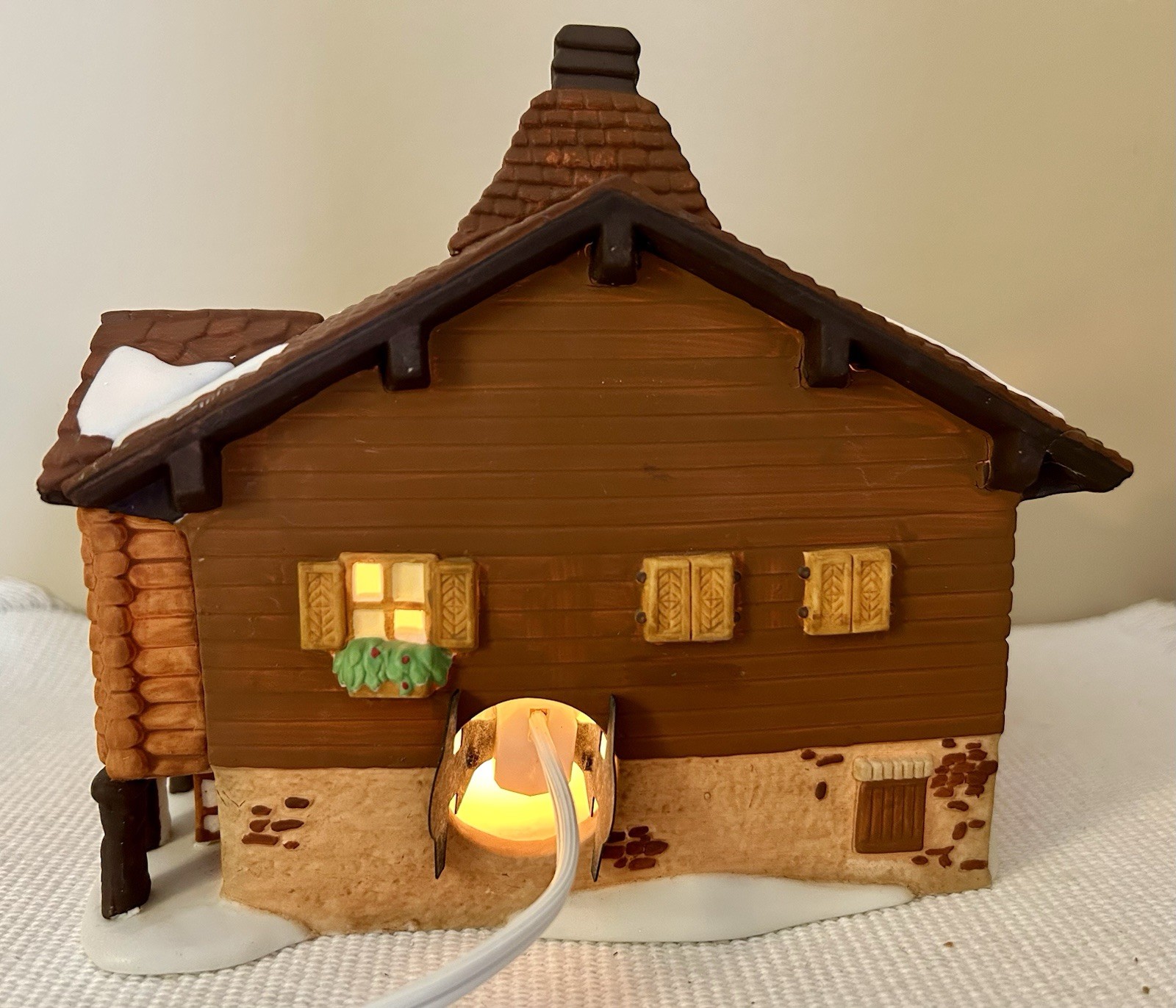 1995 DEPARTMENT 56 KAMM HAUS ALPINE VILLAGE SERIES HERITAGE COLLECTION CHRISTMAS