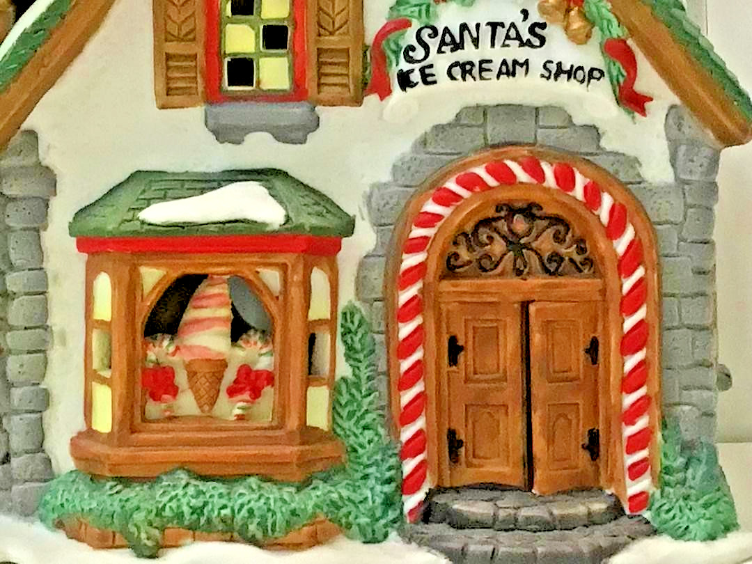 Heartland Village, “SANTA’S ICE CREAM SHOP” Porcelain House, Orig. Packaging