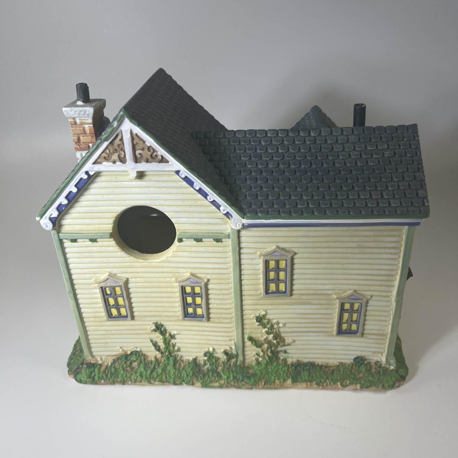 Lemax Coventry Cove 2010 Cupcake Cottage Lighted Christmas Village *READ* B33