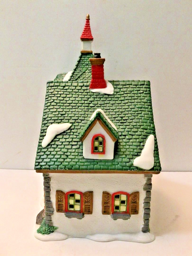 Heartland Village, “SANTA’S ICE CREAM SHOP” Porcelain House, Orig. Packaging