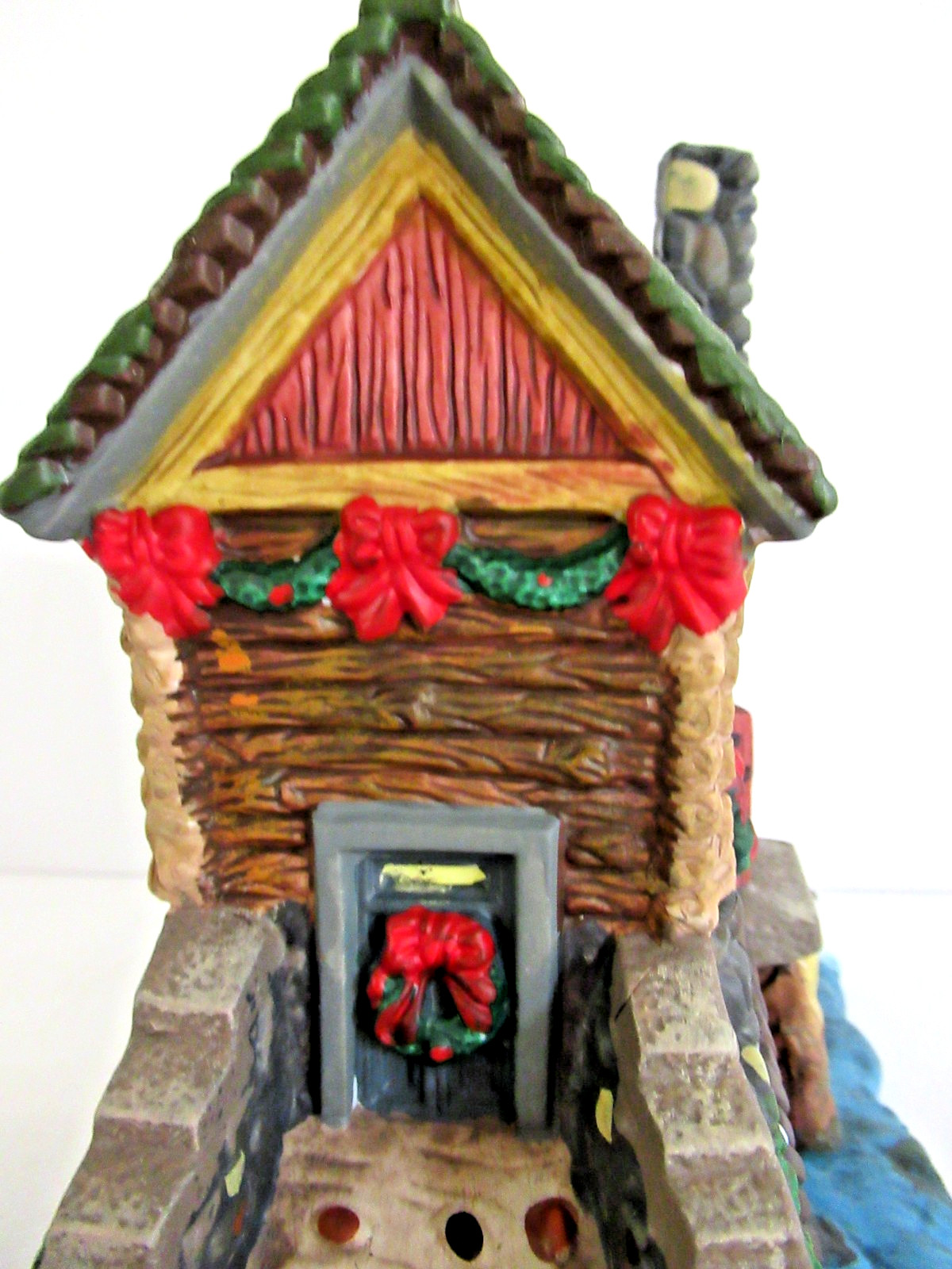 SANTA’S WORKBENCH “STONE BRIDGE WITH HOUSE” ~ (2001) ~ ** VILLAGE ACCESSORY **