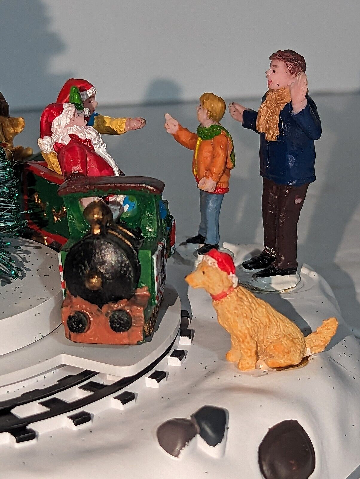 Lemax Santa’s Animated Kiddie Train Rotates Around Christmas Tree North Pole Kid
