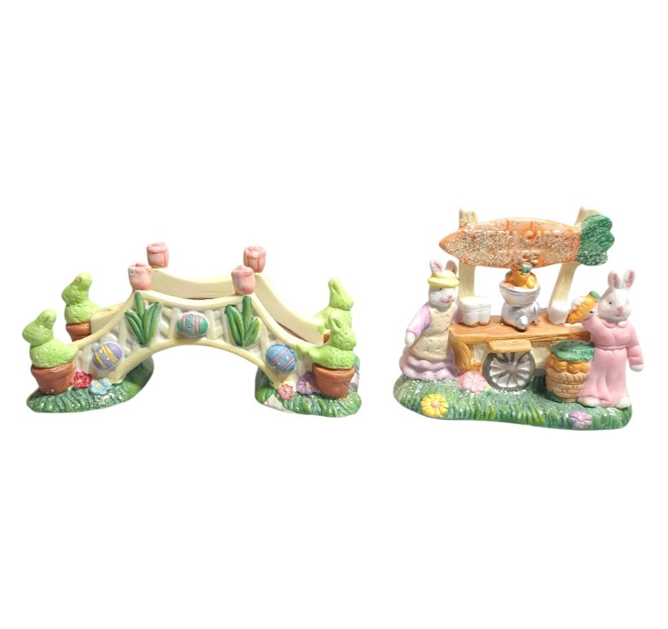 Set/2 Hoppy Hollow 2002 Easter Bunnies Accessories Bridge/Carrot Juice Stand