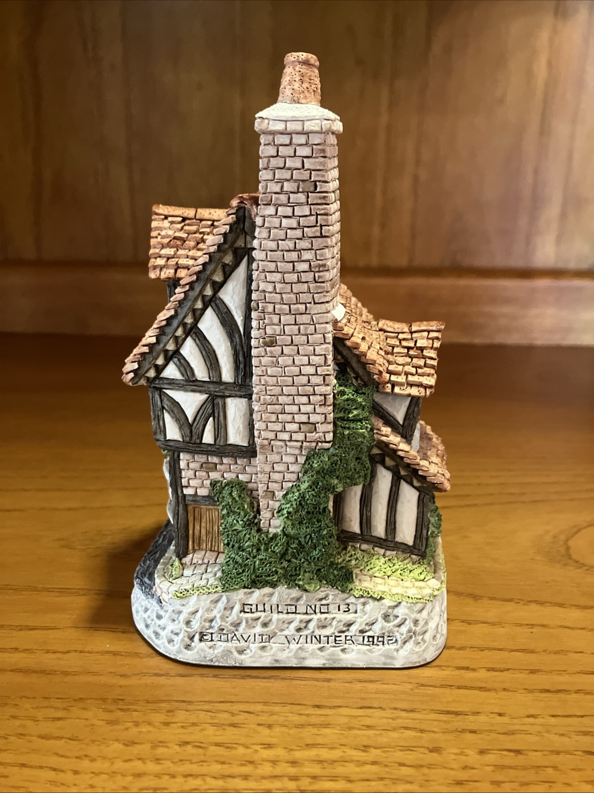 David Winter Cottages Thameside Collectors Guild No.13 1993