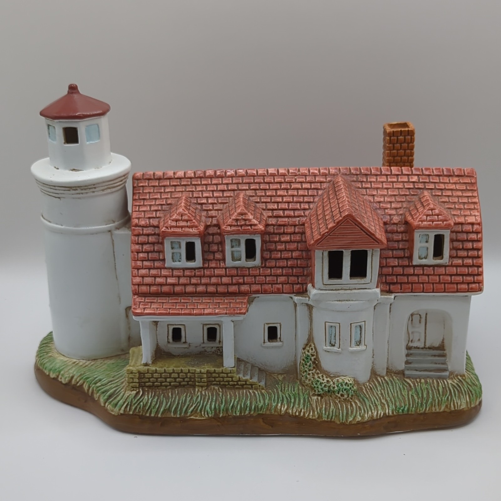 Lefton Point Betsie Lighthouse House Figurine Ceramic Porcelain 1994