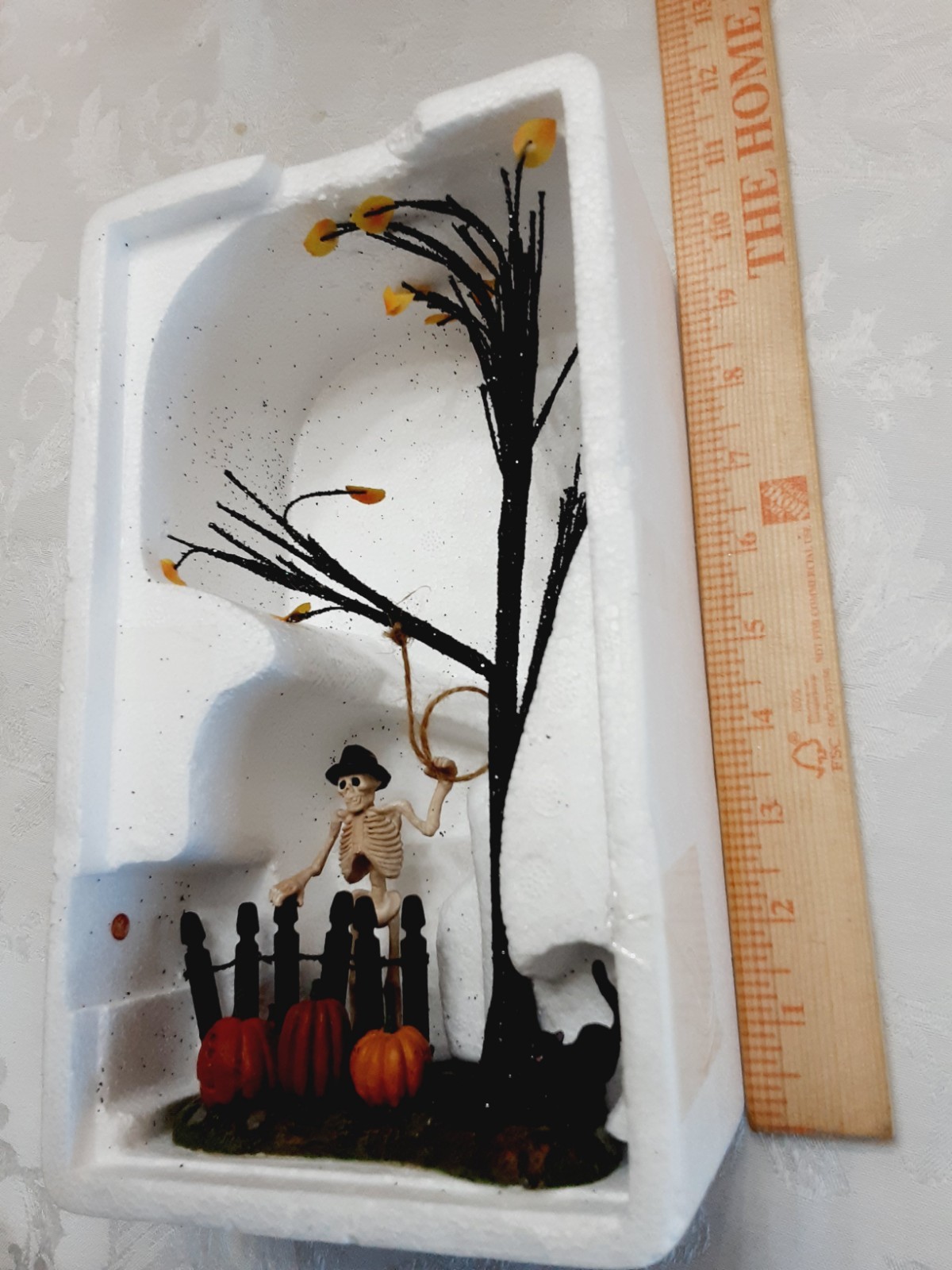 Department 56 Halloween Village Accessories Hanging Around Skeleton Pumpkins