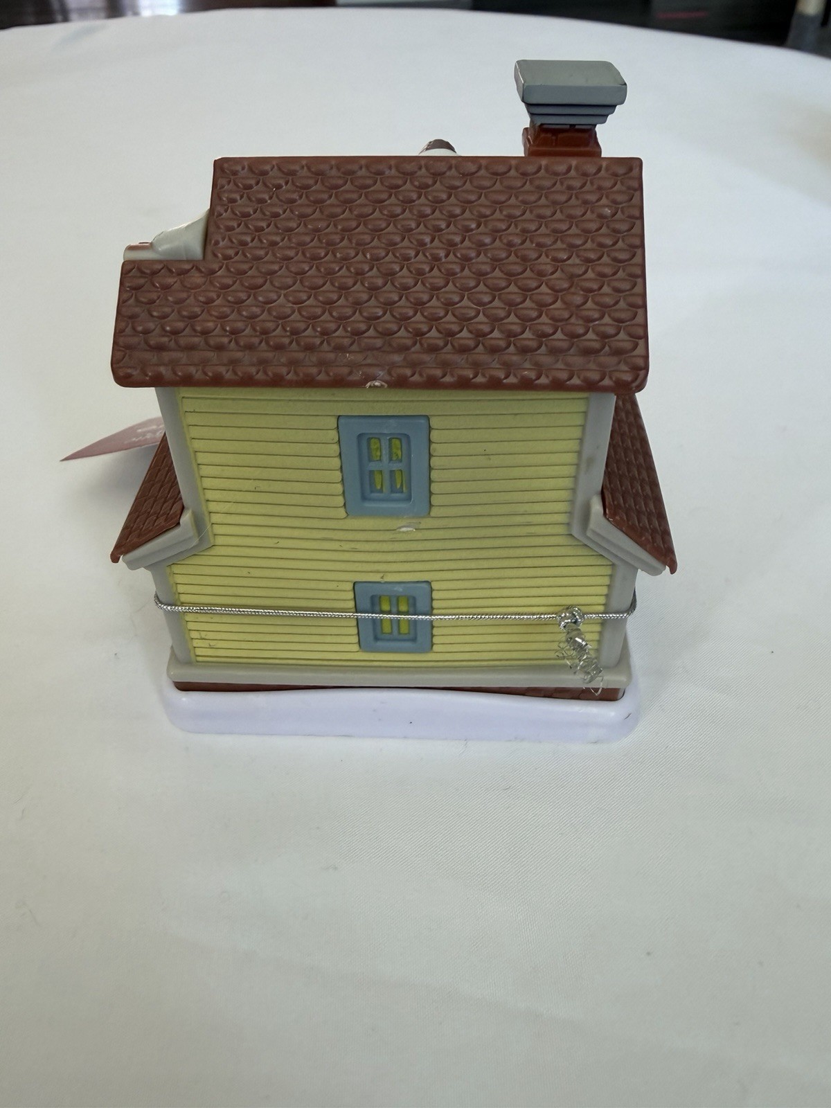Cobblestone Corners Miniature Yellow House Christmas Village Decor w/ Tag