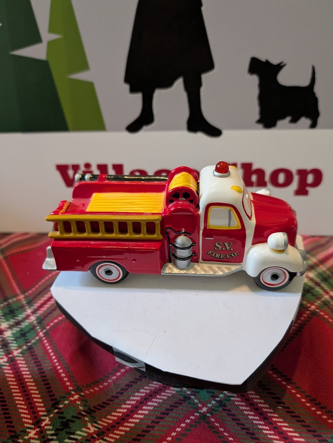Dept 56 Snow Village – Village Fire Truck