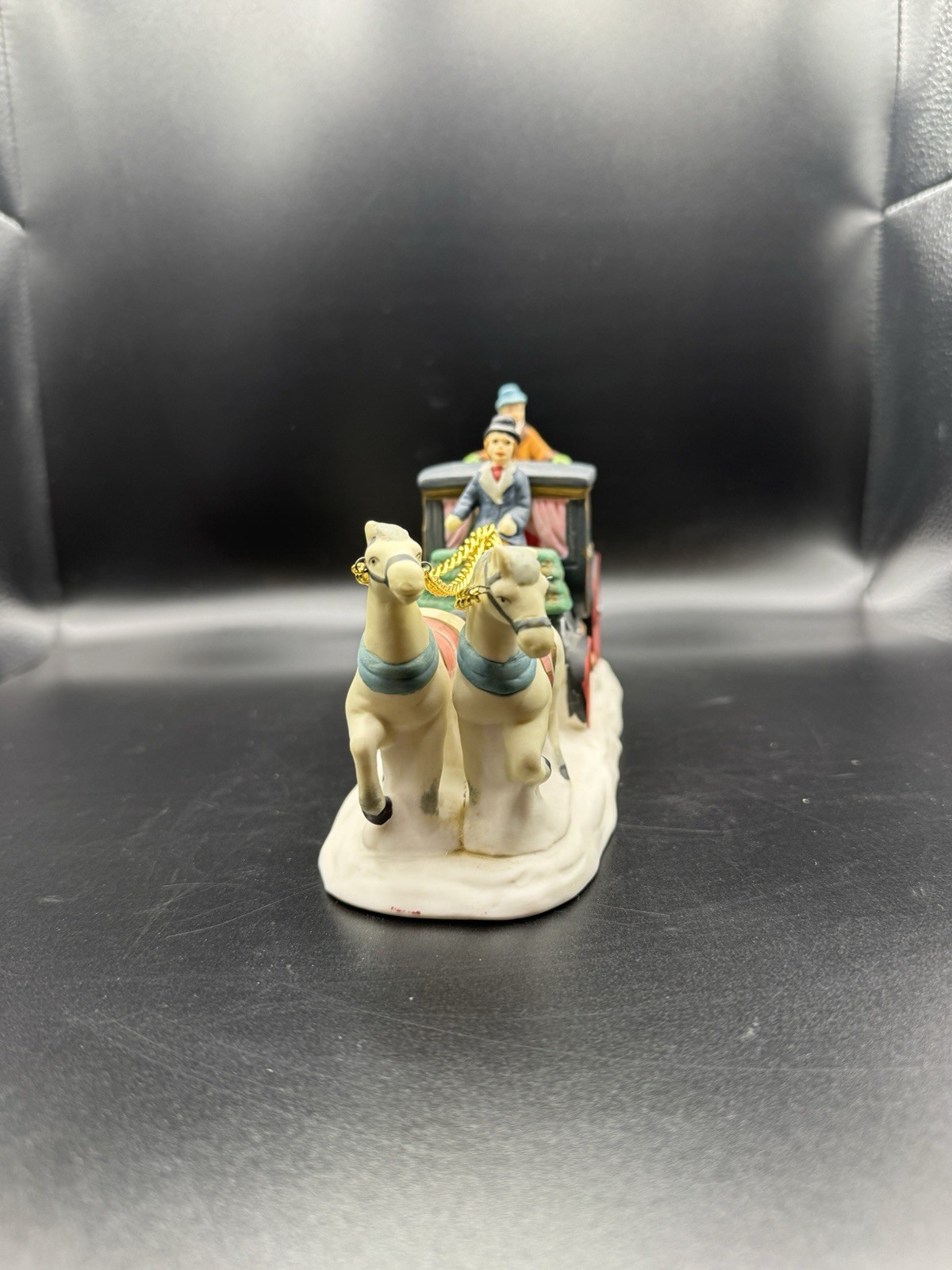 Dickens Collectables Porcelain Carriage Horse Drawn 1997 #385-0856 NIB
