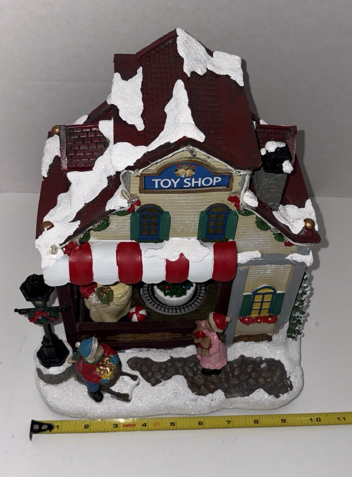 Moments in Time Christmas Village Toy Shop Lights Music Animated *VIDEO*