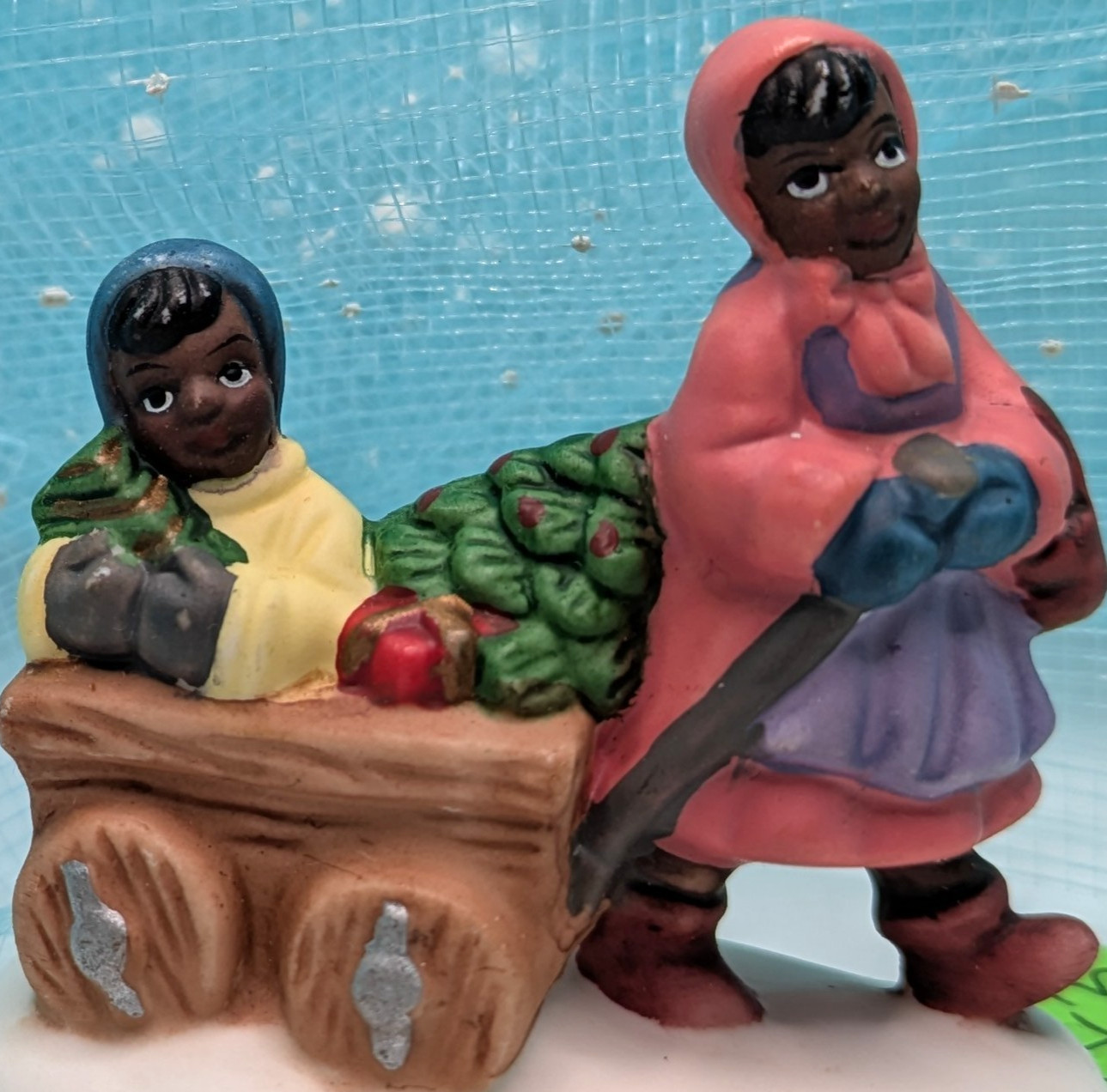 *PAINT LOSS O’Well children wagon tree porcelain Christmas Village NO BOX INV183
