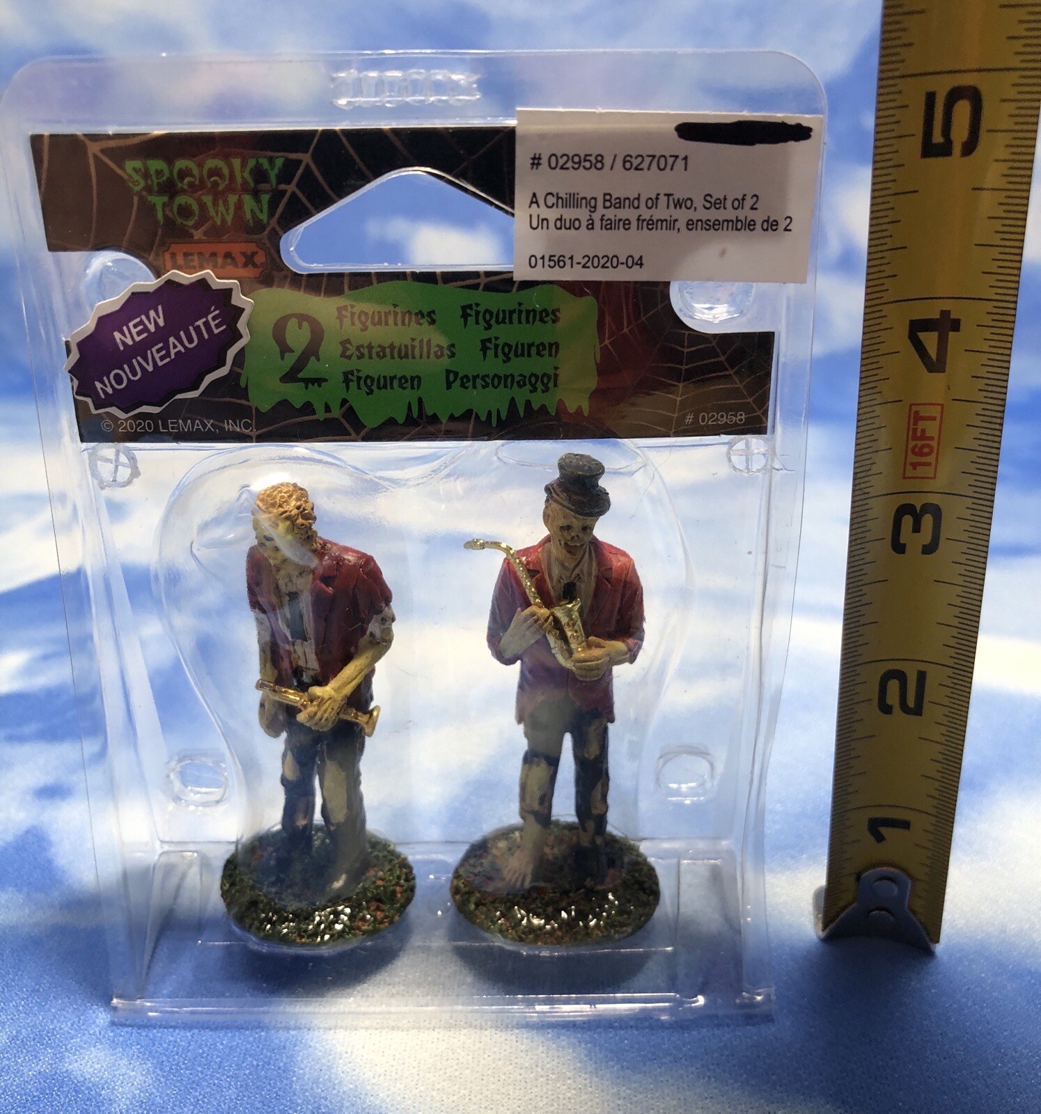 NEW 2020 Lemax Spooky Town Accessory “A Chilling Band of Two” Zombies #02958 NIP