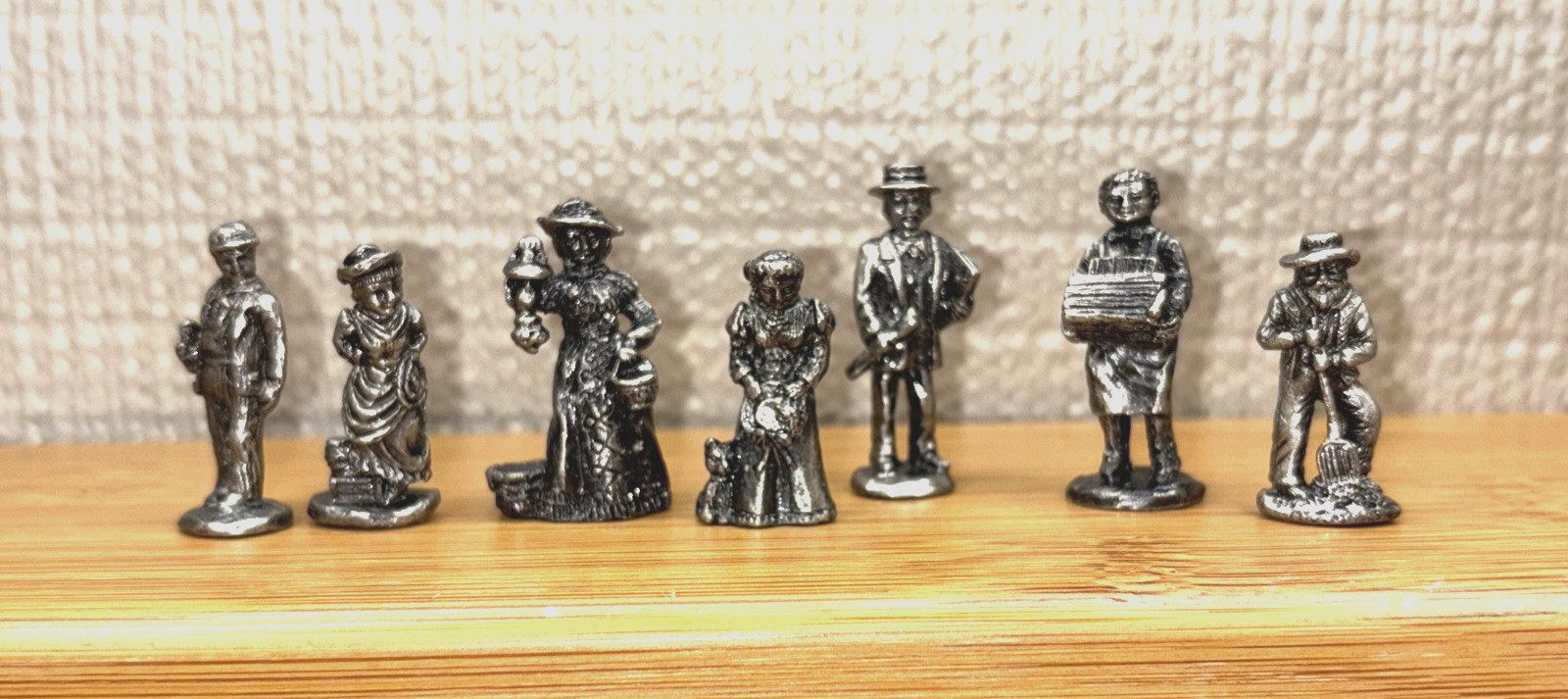 7 IRS Liberty Falls miniature pewter figurines