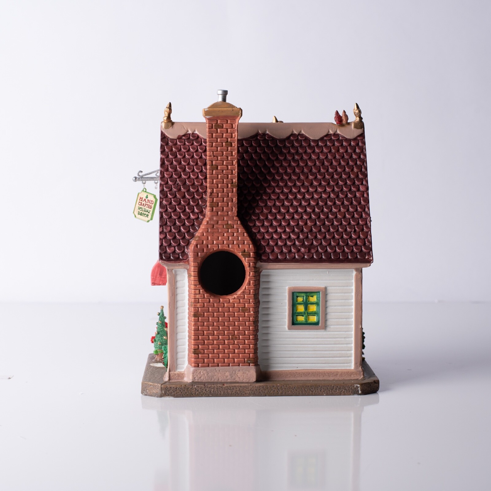 Lemax Christmas Time & Trimming Village House Holiday Display Building 25366