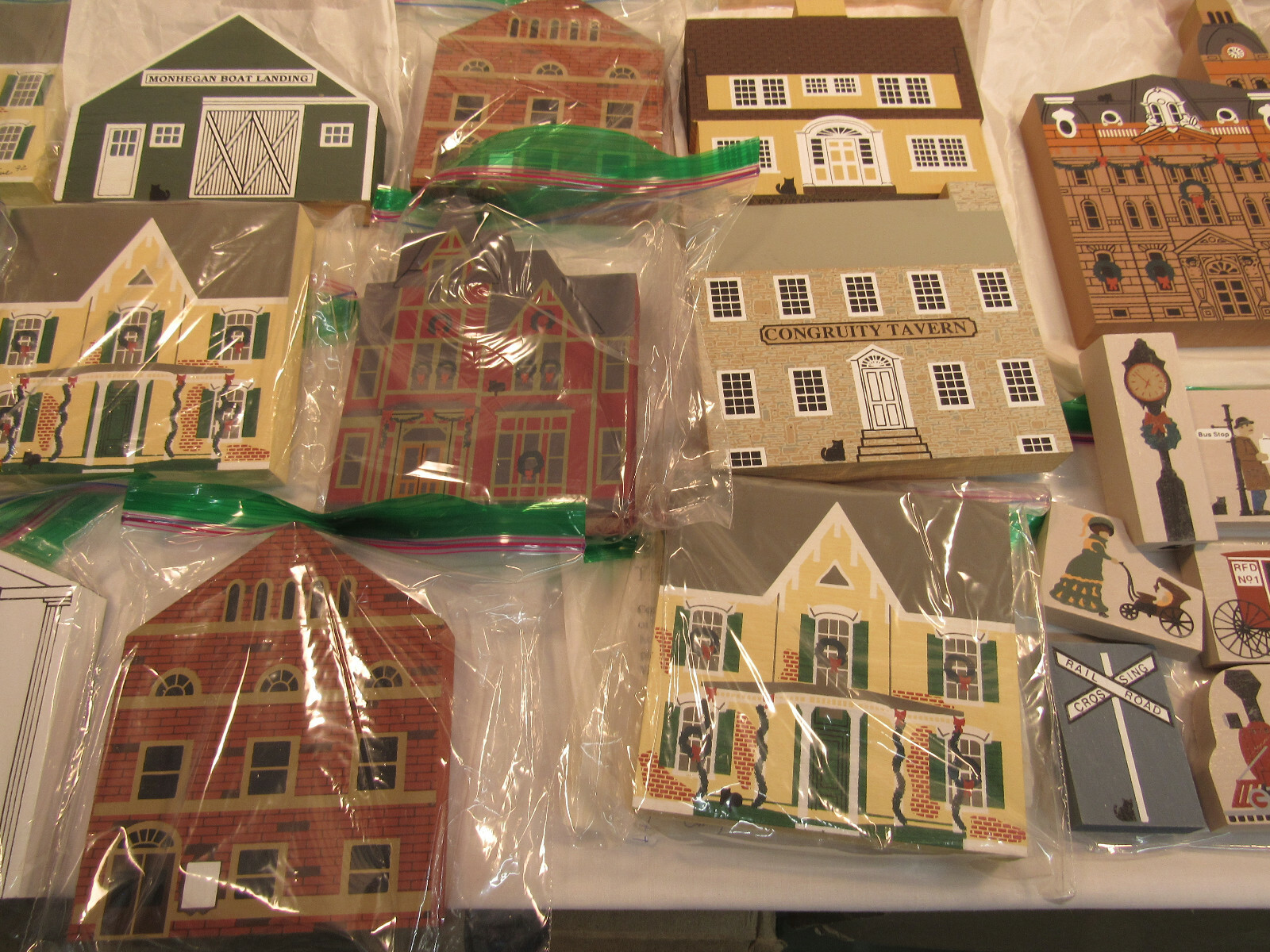Vintage Cat’s Meow Village 37 Pieces Lot Buildings Houses Railroad Etc
