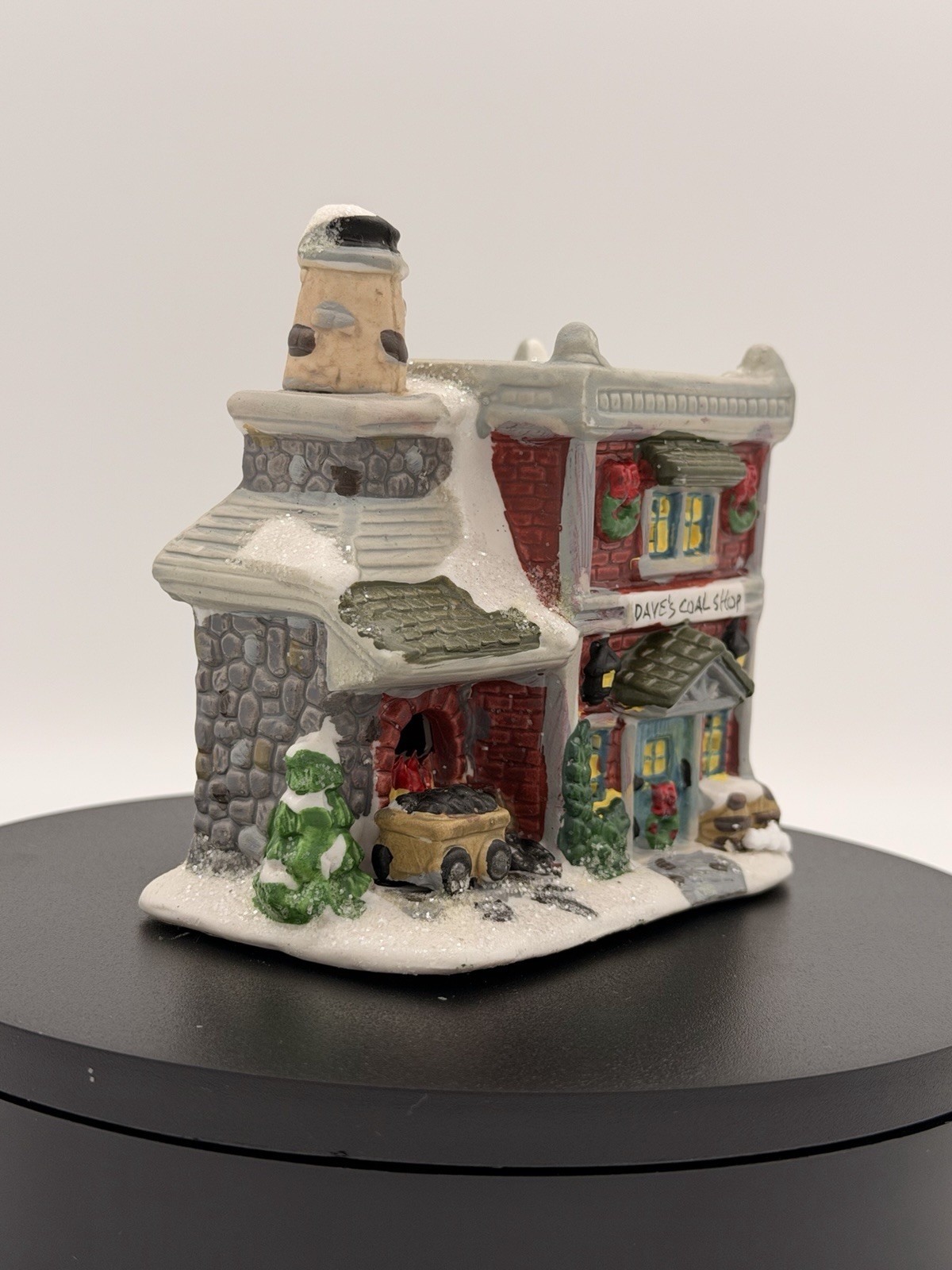 Cobblestone Corners 2004 Windham Heights Christmas Village Dave’s Coal Shop B31