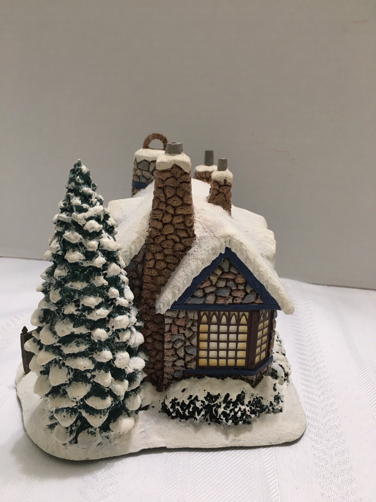 Thomas Kinkade Hawthorne Collection Village Christmas STONEHEARTH RESTAURANT