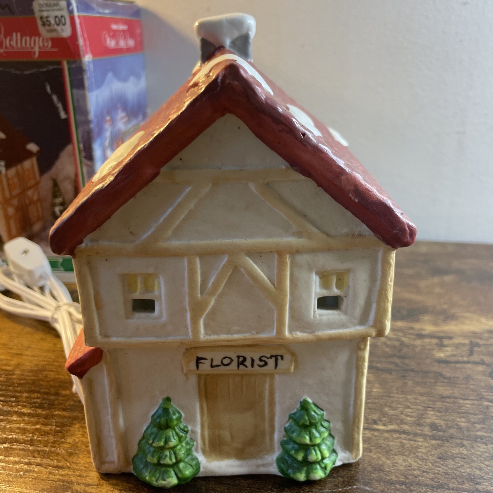 Winter Valley Cottages Village “Florist” Original Box a Light Cord
