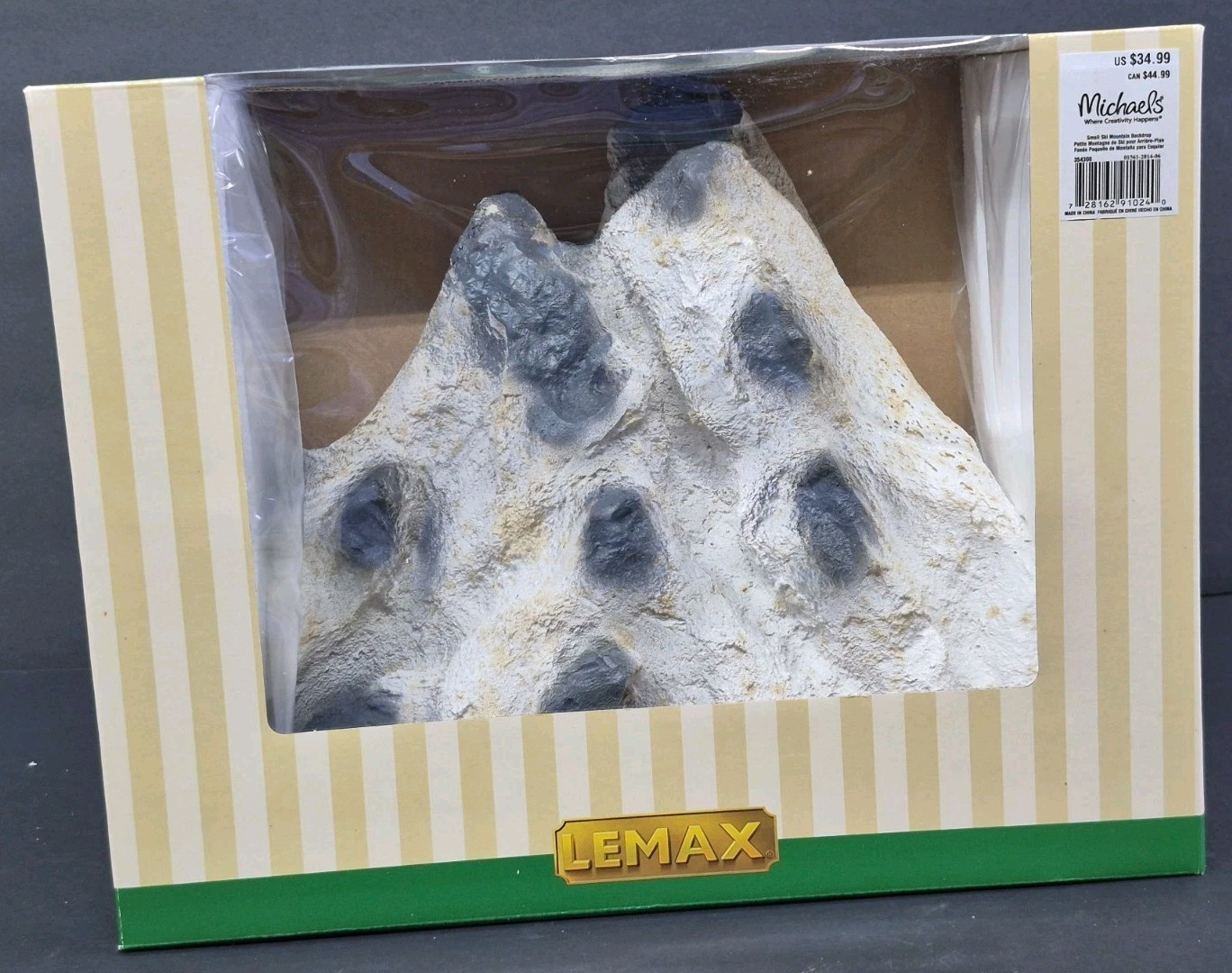 Lemax 1999 Christmas Village Small Ski Mountain Backdrop with Trees 91021