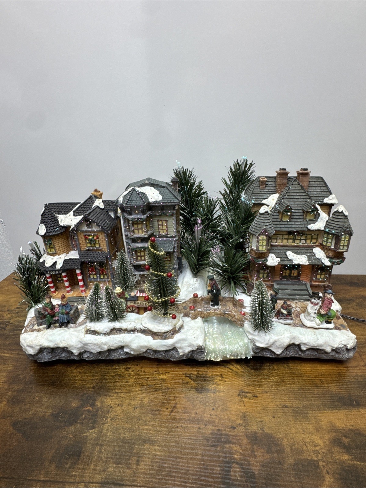 Puleo 8.5″ Animated Christmas Village Fiber Optic Color Changing Lights 0127034R