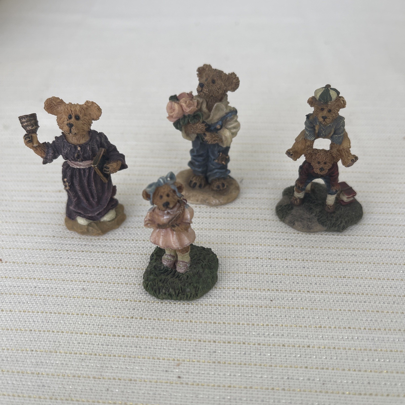 Boyds Town Village Miniature Figurines Matthew Peter And Jimmy Phoebe Ms Bruin